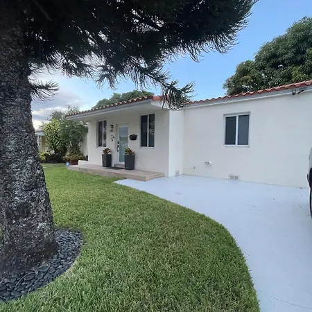 Villa Beautiful House In Coral Gables Fl